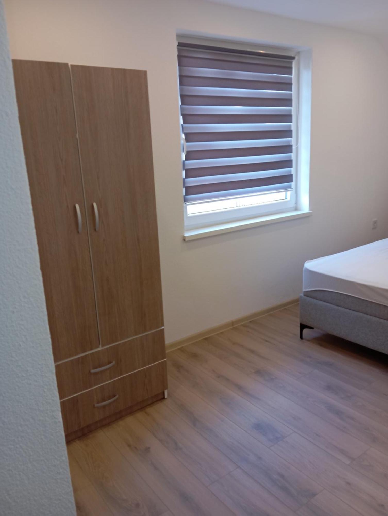 Real Apartment *